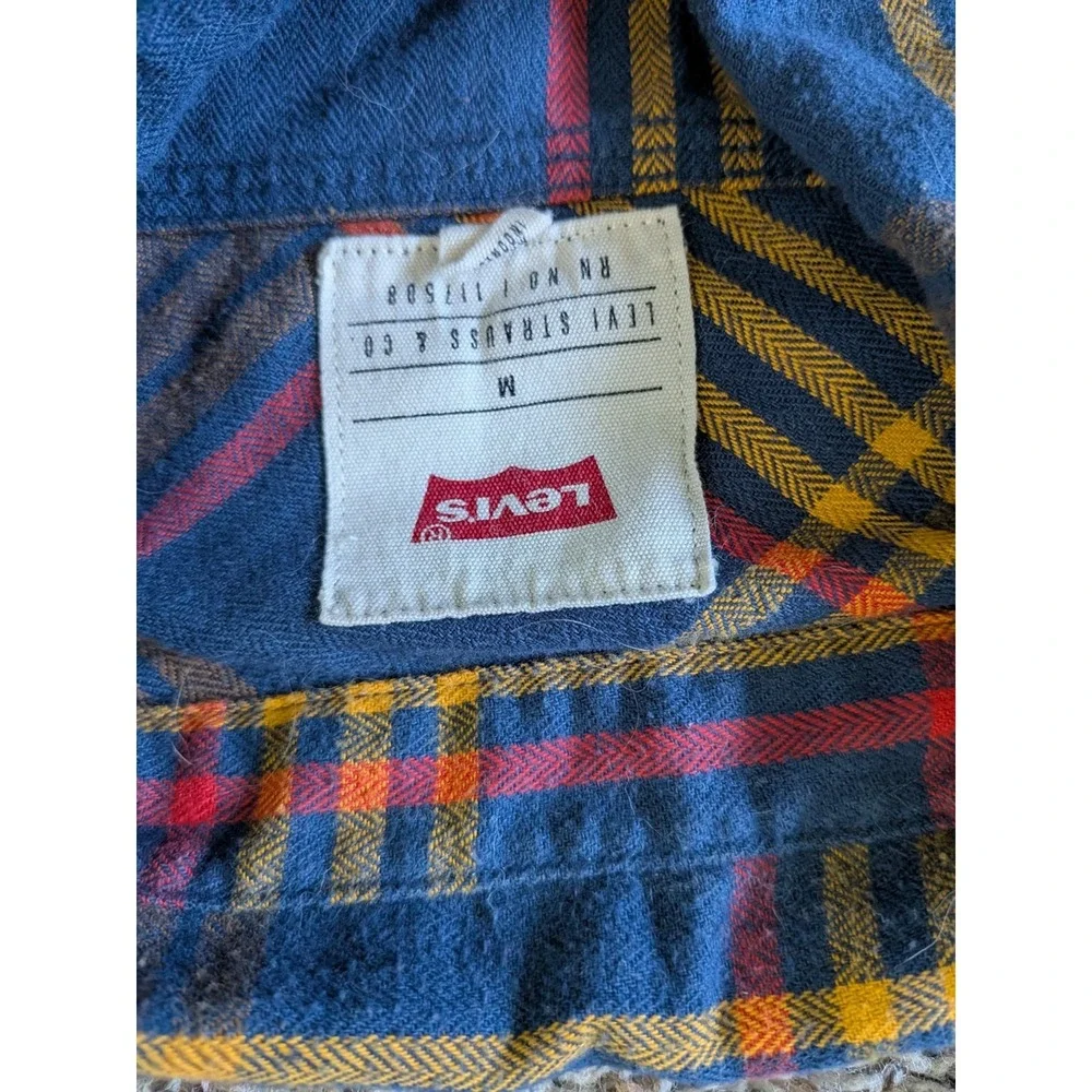 Levi's‎ 2-Pocket Flannel Shirt Button Up Long Sleeve Medium Blue Yellow Red